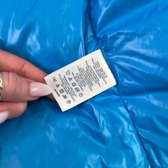 Lands End puffer vest packable in blue button up goose down SZ M 8/10 pockets - Picture 9 of 12